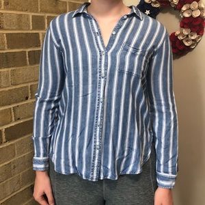 American Eagle Blue & White Stripe Button Down